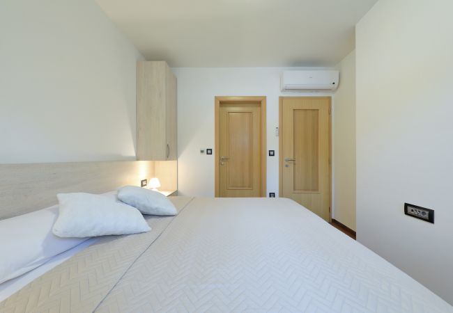 Ferienwohnung in Zadar - Villa Leda- apartment with private pool and garden Ferienwohnung in Zadar - Villa Leda- apartment with private pool and garden