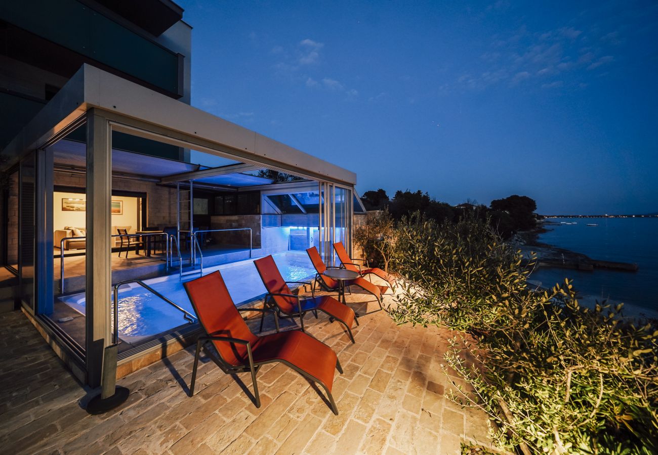 Ferienwohnung in Zadar - Villa Leda- apartment with private pool and garden