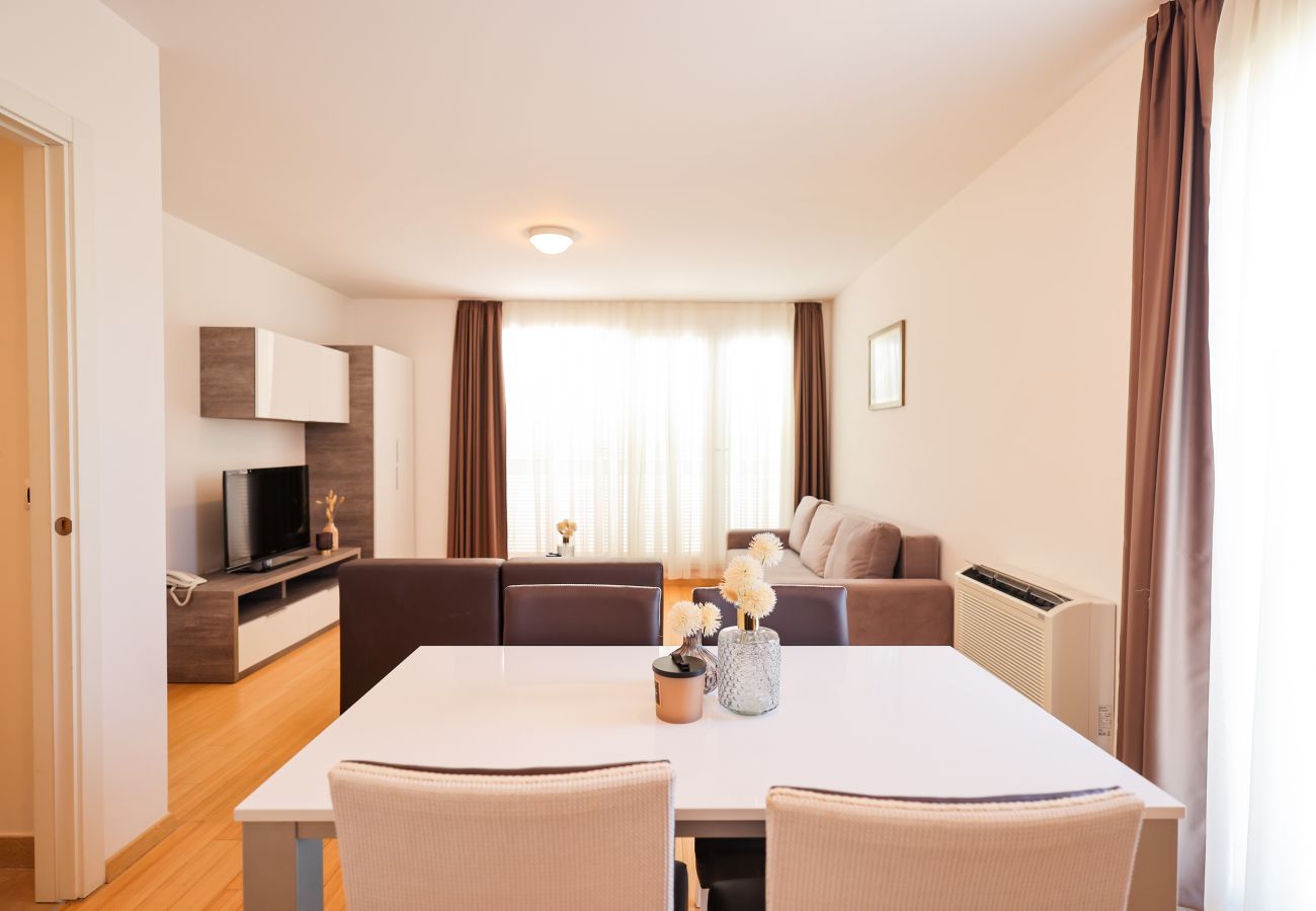 Ferienwohnung in Petrcane - Dok Apartment