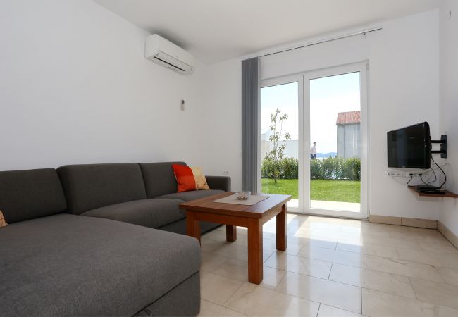 Ferienwohnung in Zadar - Sunadria Apartments B2- two bedroom