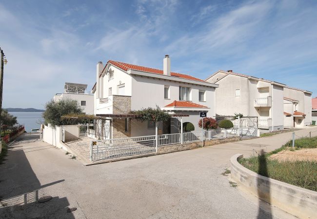 Ferienhaus in Zadar - Villa Adria Kožino Ferienhaus in Zadar - Villa Adria Kožino