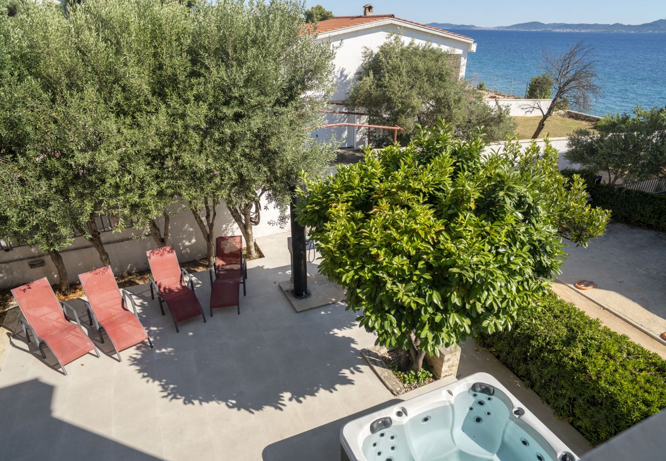 Ferienhaus in Zadar - Beachhouse Villa Adria Kožino