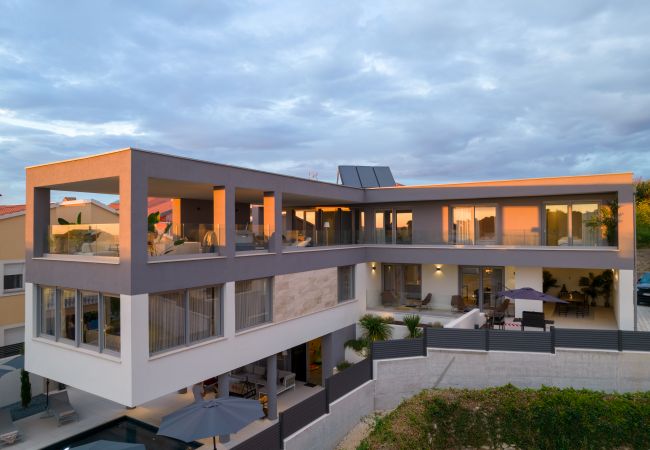 Villa in Petrcane - Villa La Tina Villa in Petrcane - Villa La Tina