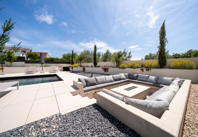 Villa in Petrcane - Villa La Tina Villa in Petrcane - Villa La Tina