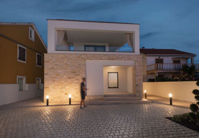 Villa in Petrcane - Villa La Thea Villa in Petrcane - Villa La Thea