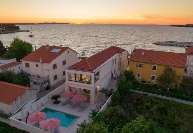 Villa in Petrcane - Villa La Thea Villa in Petrcane - Villa La Thea