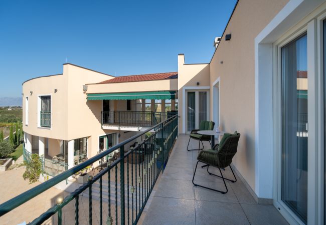 Aparthotel in Zaton - Villa Ljubica-Deluxe Double Room with Balcony Aparthotel in Zaton - Villa Ljubica-Deluxe Double Room with Balcony