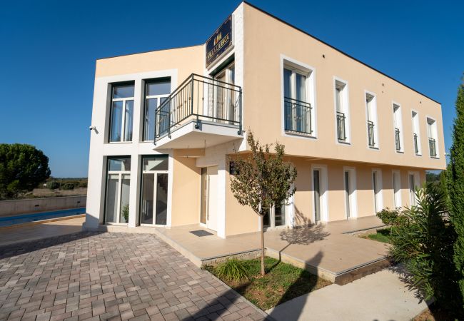 Aparthotel in Zaton - Villa Ljubica-Deluxe Double Room with Balcony Aparthotel in Zaton - Villa Ljubica-Deluxe Double Room with Balcony