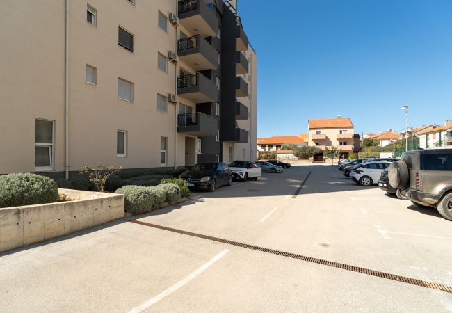 Ferienwohnung in Zadar - Zara Penthouse with top roof terrace and hot tub Ferienwohnung in Zadar - Zara Penthouse with top roof terrace and hot tub