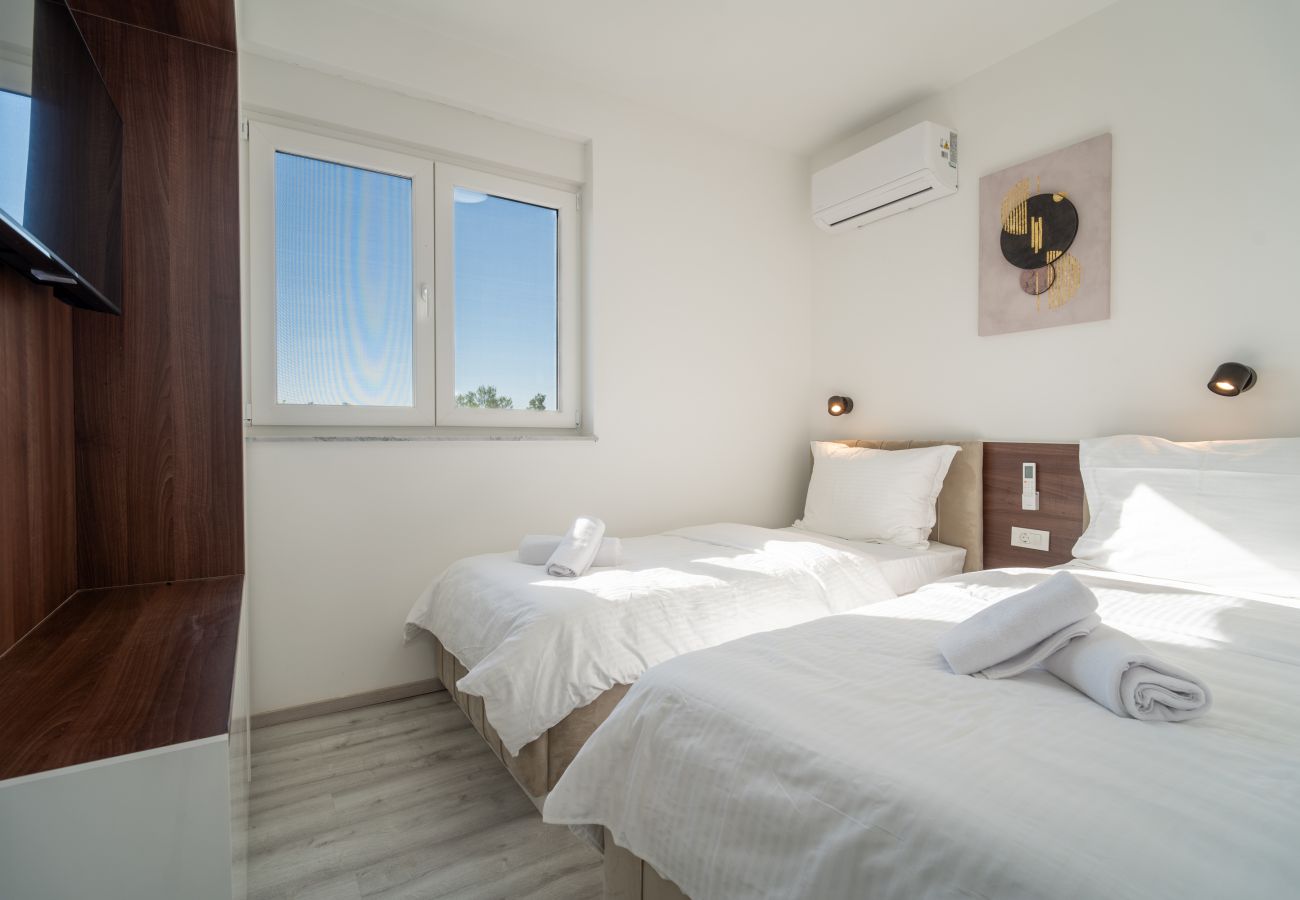 Ferienwohnung in Privlaka - Nebo Luxus-Premium vacation home Sun