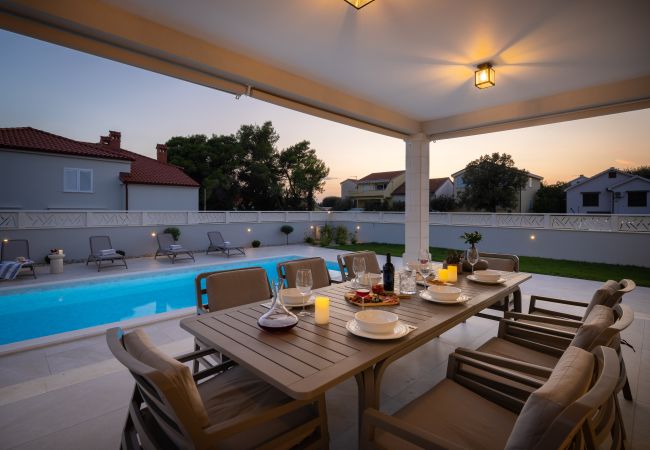 Villa in Petrcane - Villa Promona Petrčane Villa in Petrcane - Villa Promona Petrčane