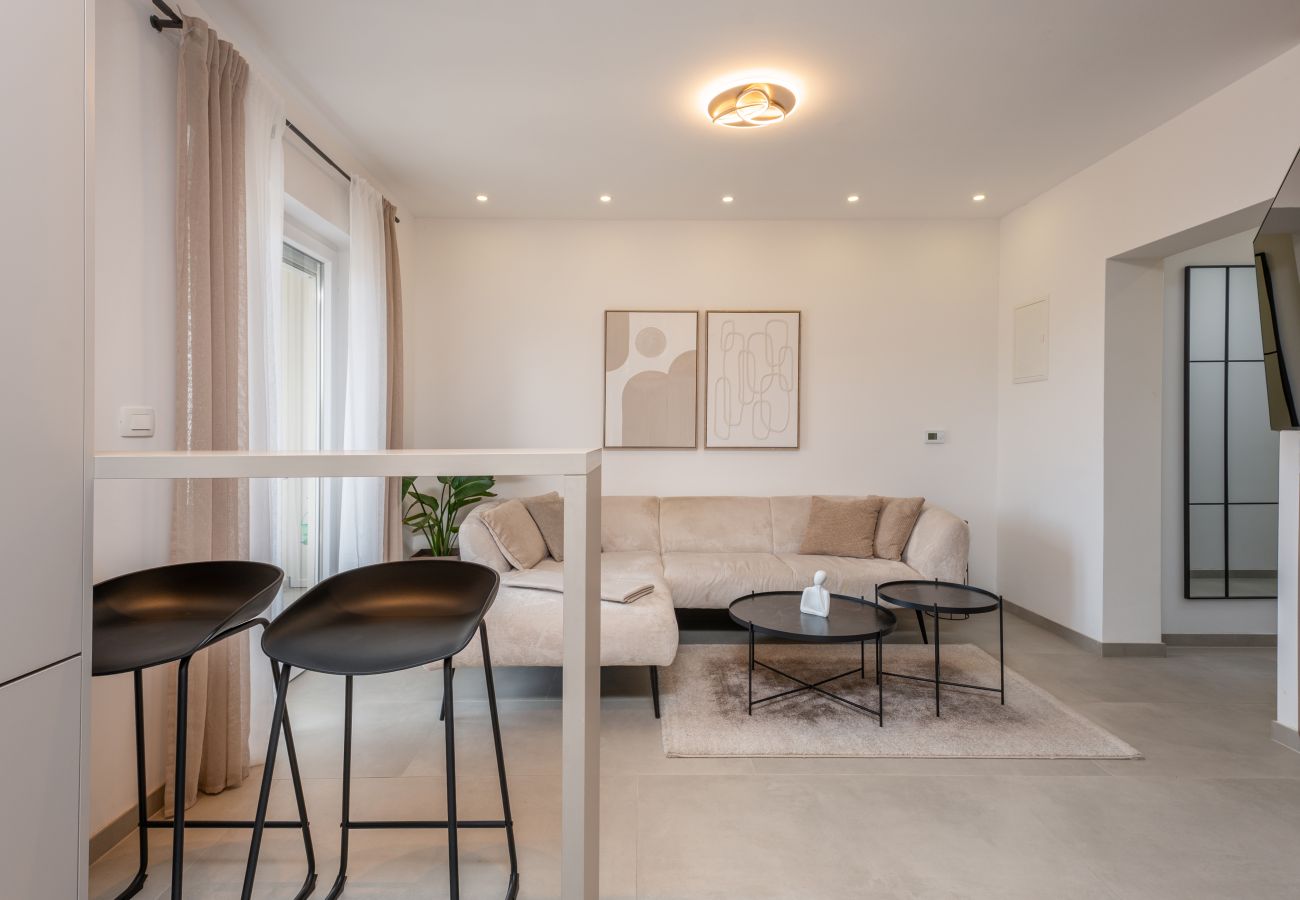 Ferienwohnung in Zadar - Marina Heights Residence – Luxe 2-Bedroom Retreat