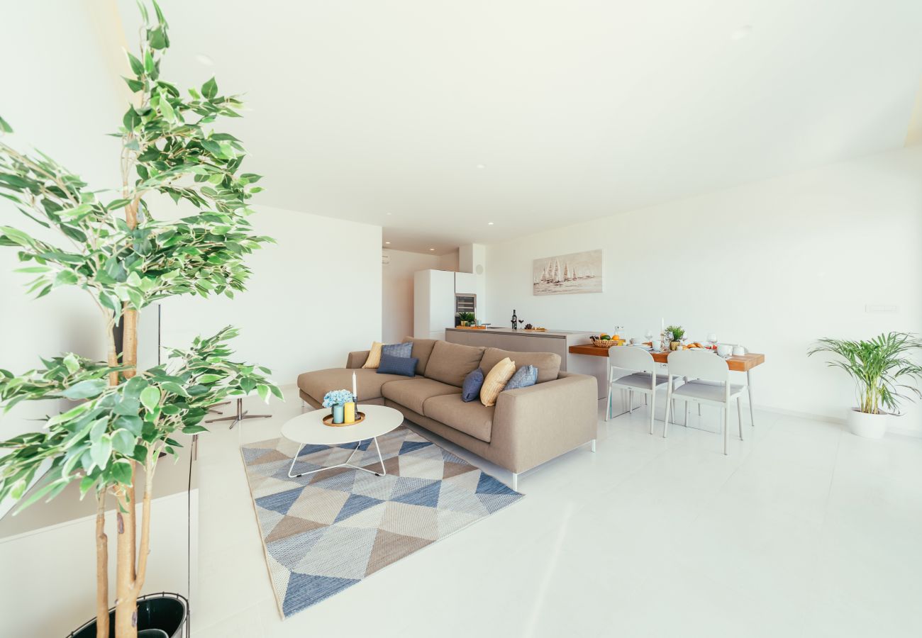 Ferienwohnung in Sukošan - Beachfront Luxe Designer Apartment