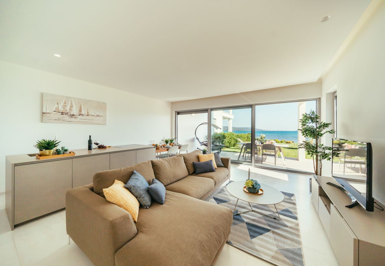 Ferienwohnung in Sukošan - Beachfront Luxe Designer Apartment