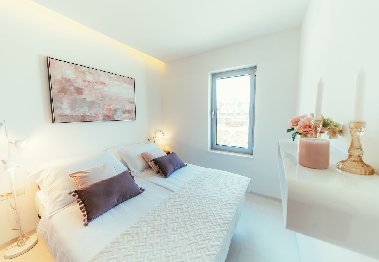 Ferienwohnung in Sukošan - Beachfront Luxe Designer Apartment