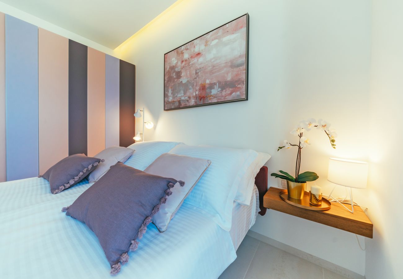 Ferienwohnung in Sukošan - Beachfront Luxe Designer Apartment