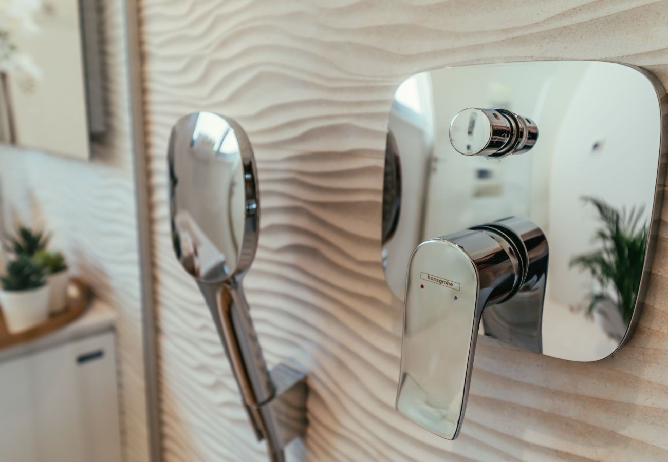 Ferienwohnung in Sukošan - Beachfront Luxe Designer Apartment