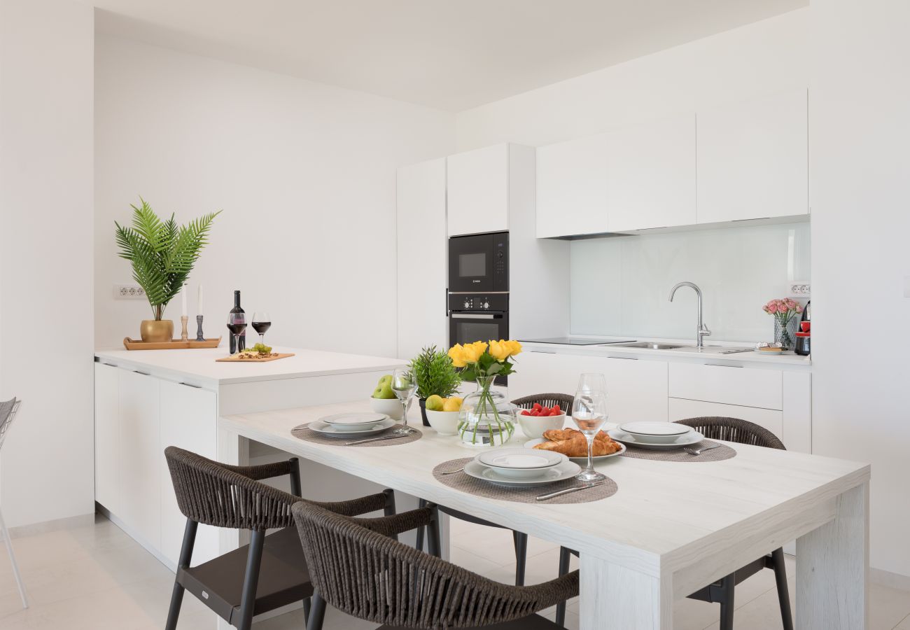 Ferienwohnung in Sukošan - Beachfront Luxe Designer Apartment