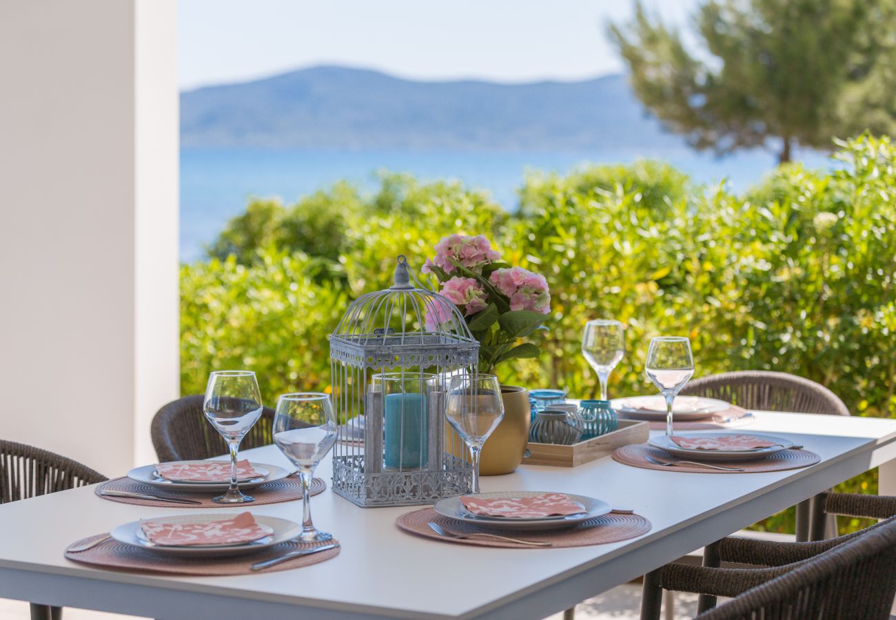 Ferienwohnung in Sukošan - Beachfront Luxe Designer Apartment