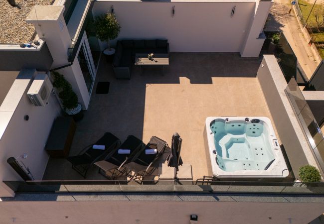 Apartment in Zadar - Zara Penthouse with top roof terrace and hot tub Apartment in Zadar - Zara Penthouse with top roof terrace and hot tub