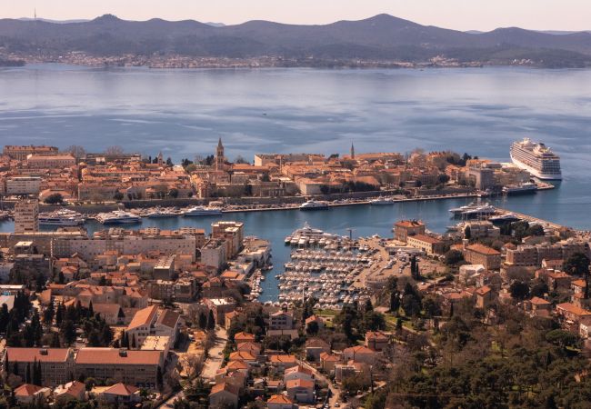 Apartment in Zadar - Zara Penthouse with top roof terrace and hot tub Apartment in Zadar - Zara Penthouse with top roof terrace and hot tub