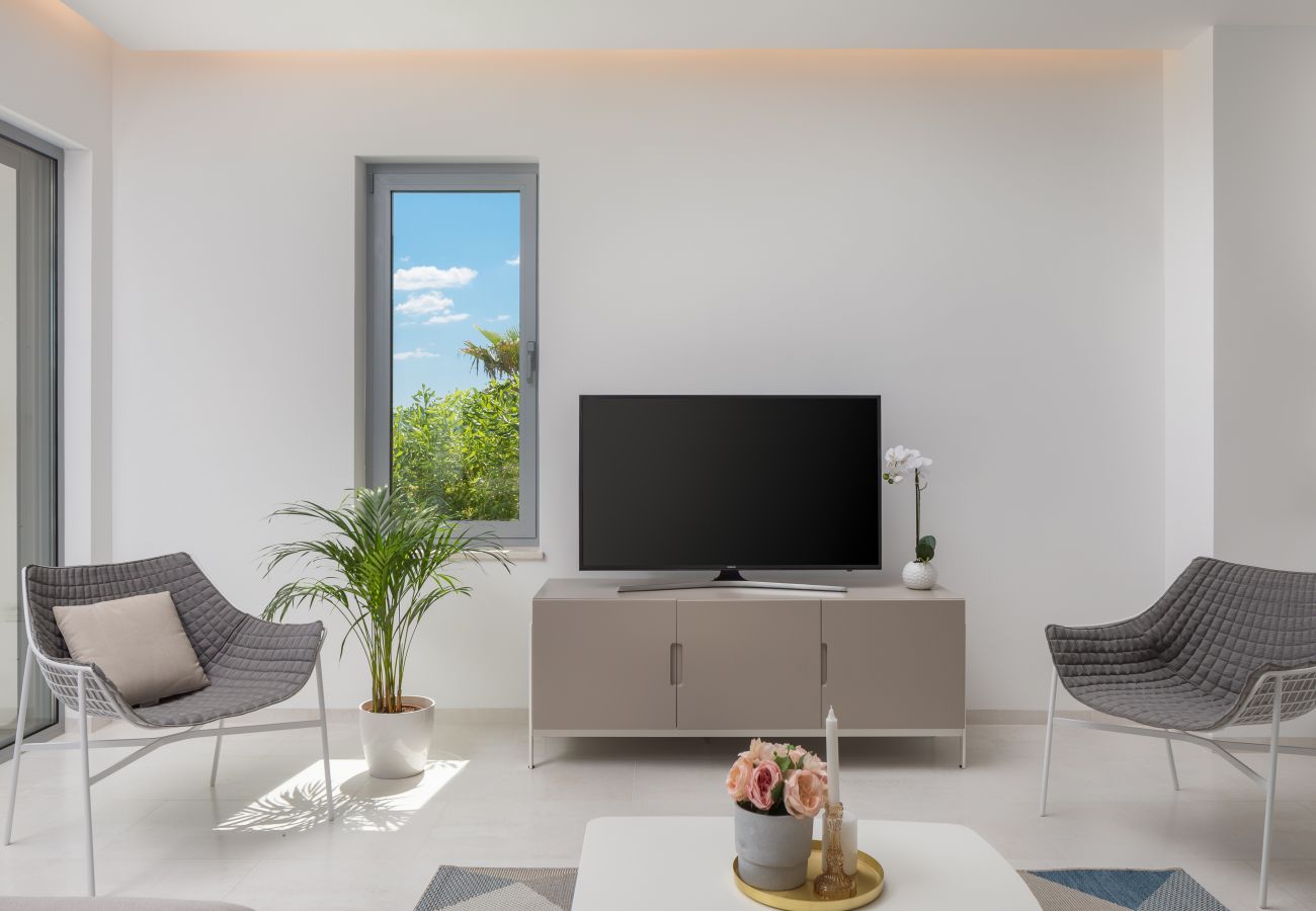 Apartment in Sukošan - Beachfront Luxe Designer Apartment