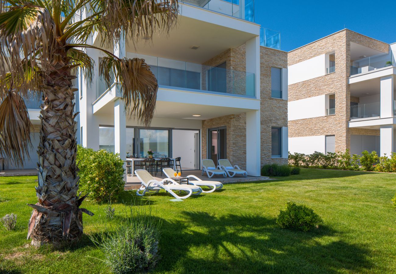 Apartment in Sukošan - Beachfront Luxe Designer Apartment